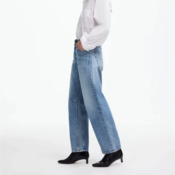 Madewell’s The Darted Barrel-Leg Jean - Dobbins Wash 27 - Picture 3 of 6